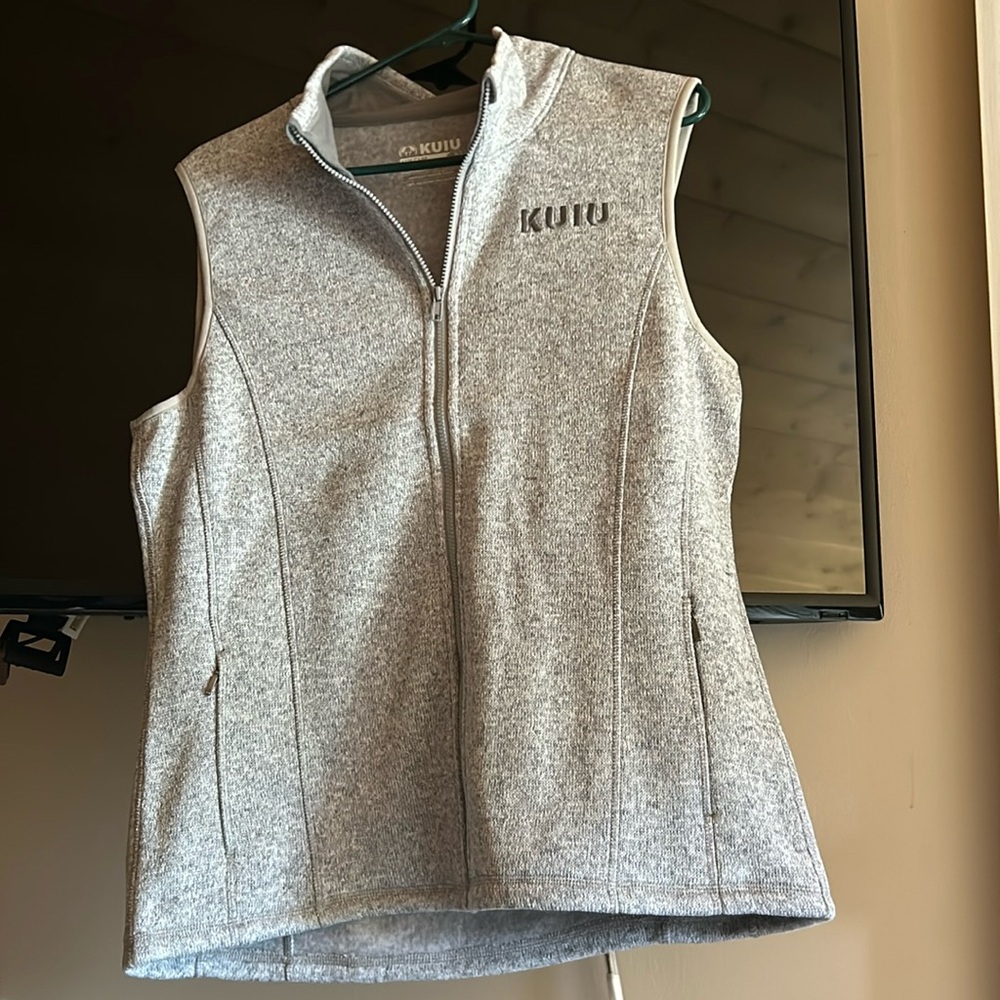 KUIU Gray Women's Vest